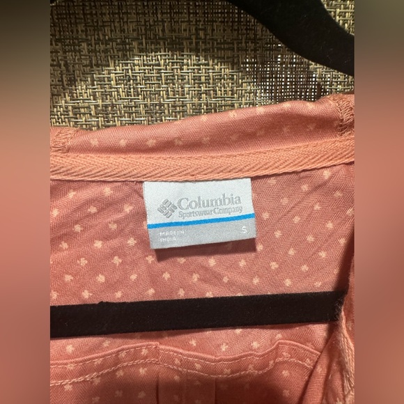 Columbia Hooded Button Up Sunshirt - Picture 2 of 7